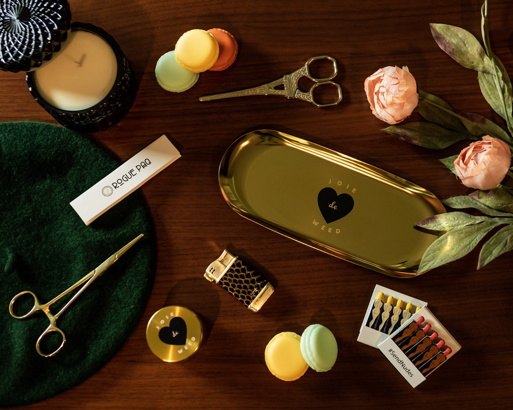 Rogue Paq Gold-tone Herb Grinder