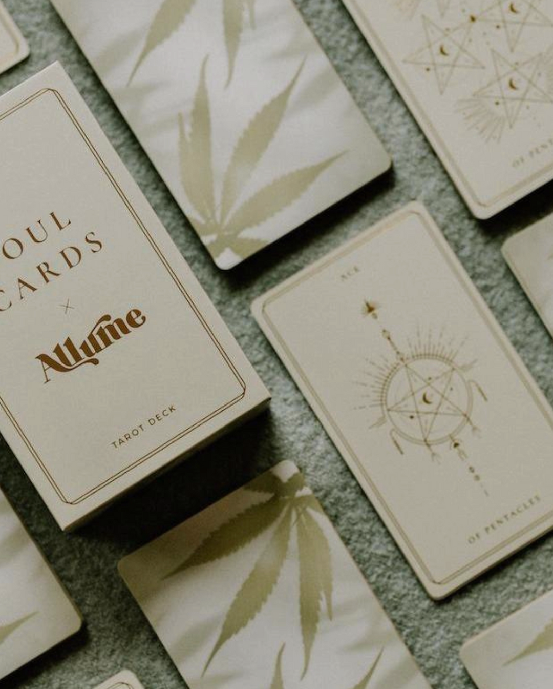 Green Dream Tarot Deck